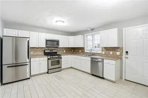 23 Fortin Avenue Pawtucket RI 02860