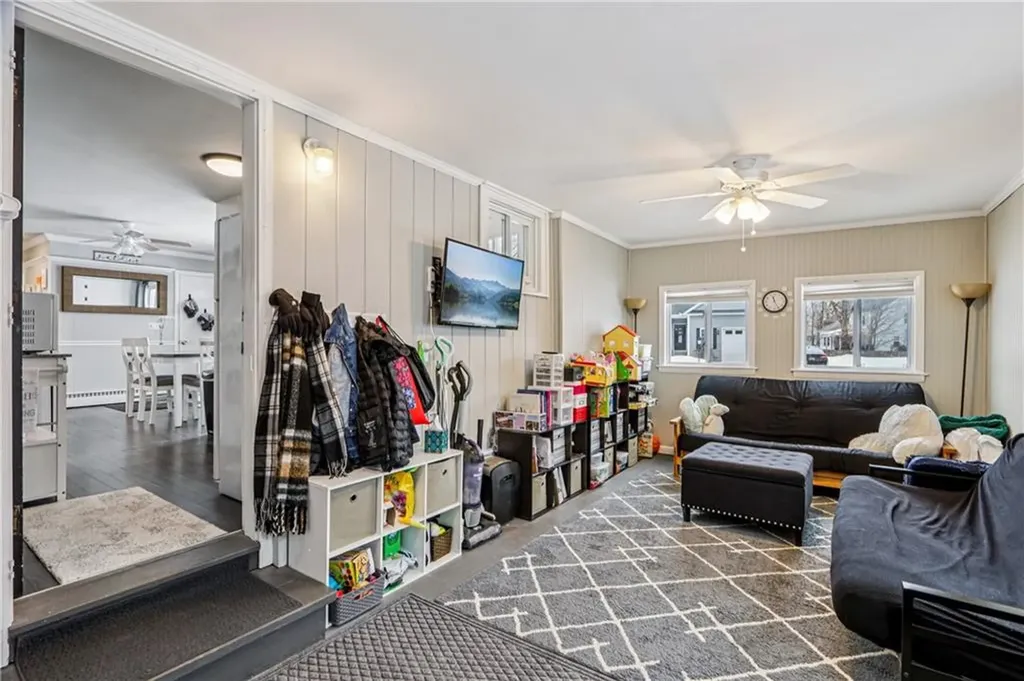 16 Morris Street West Warwick RI 02893