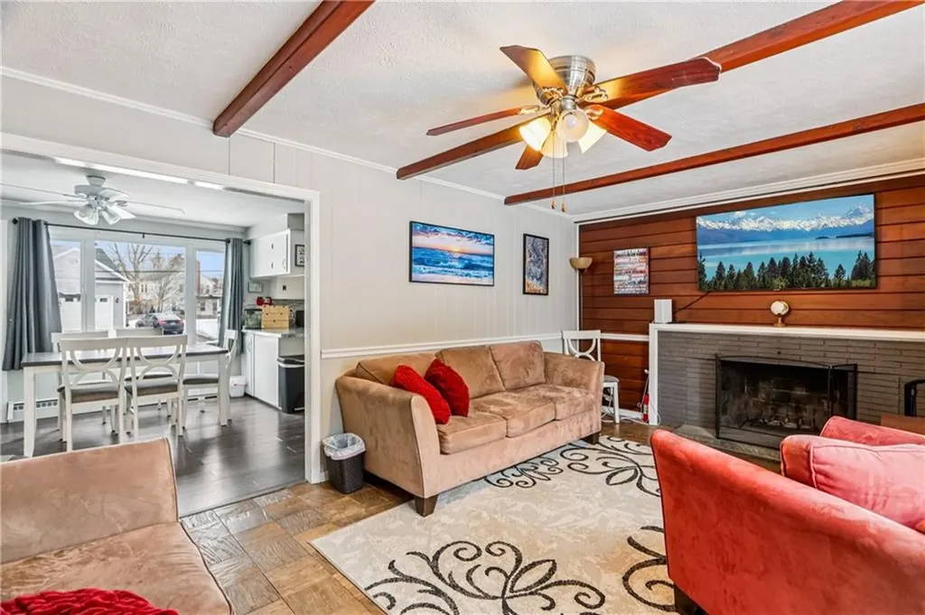 16 Morris Street West Warwick RI 02893