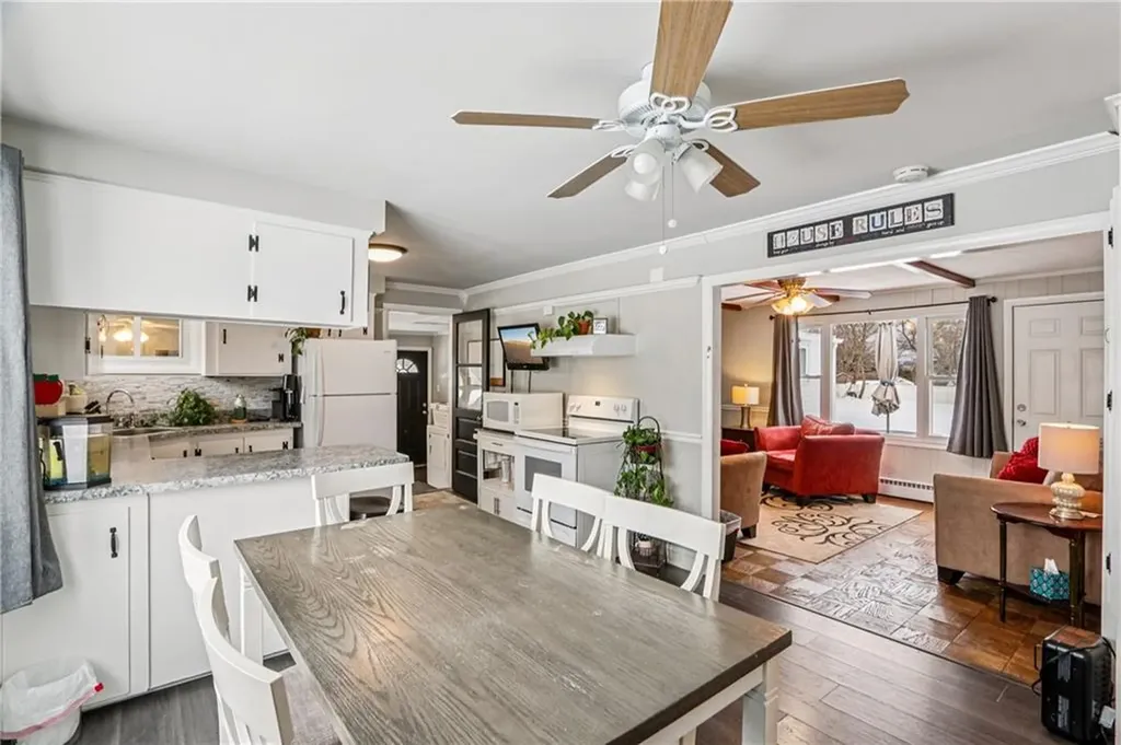 16 Morris Street West Warwick RI 02893