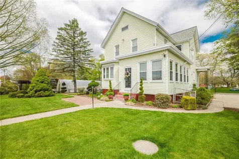 18 Central Avenue Seekonk MA 02771