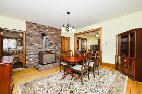 18 Central Avenue Seekonk MA 02771
