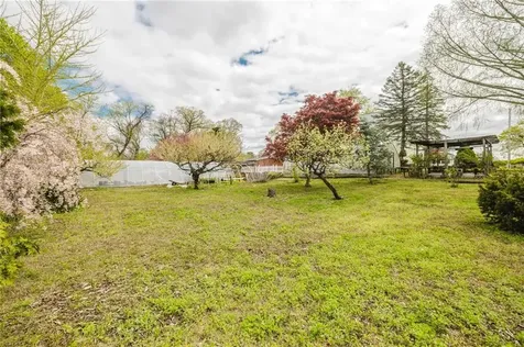 18 Central Avenue Seekonk MA 02771