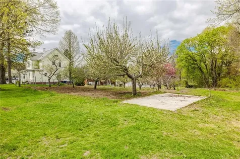 18 Central Avenue Seekonk MA 02771