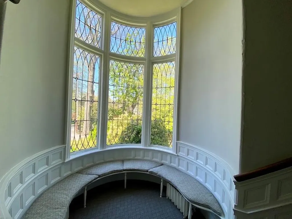 96 Rhode Island Avenue Newport RI 02840