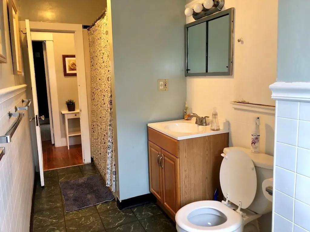 96 Rhode Island Avenue Newport RI 02840