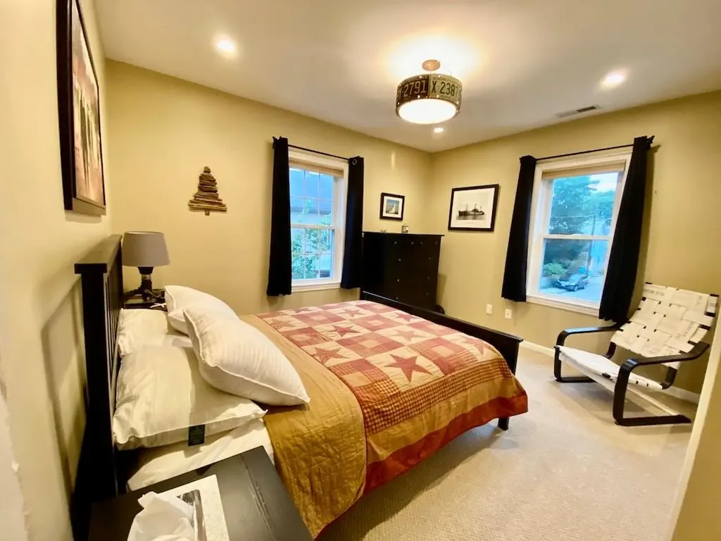 61 Callender Avenue Newport RI 02840