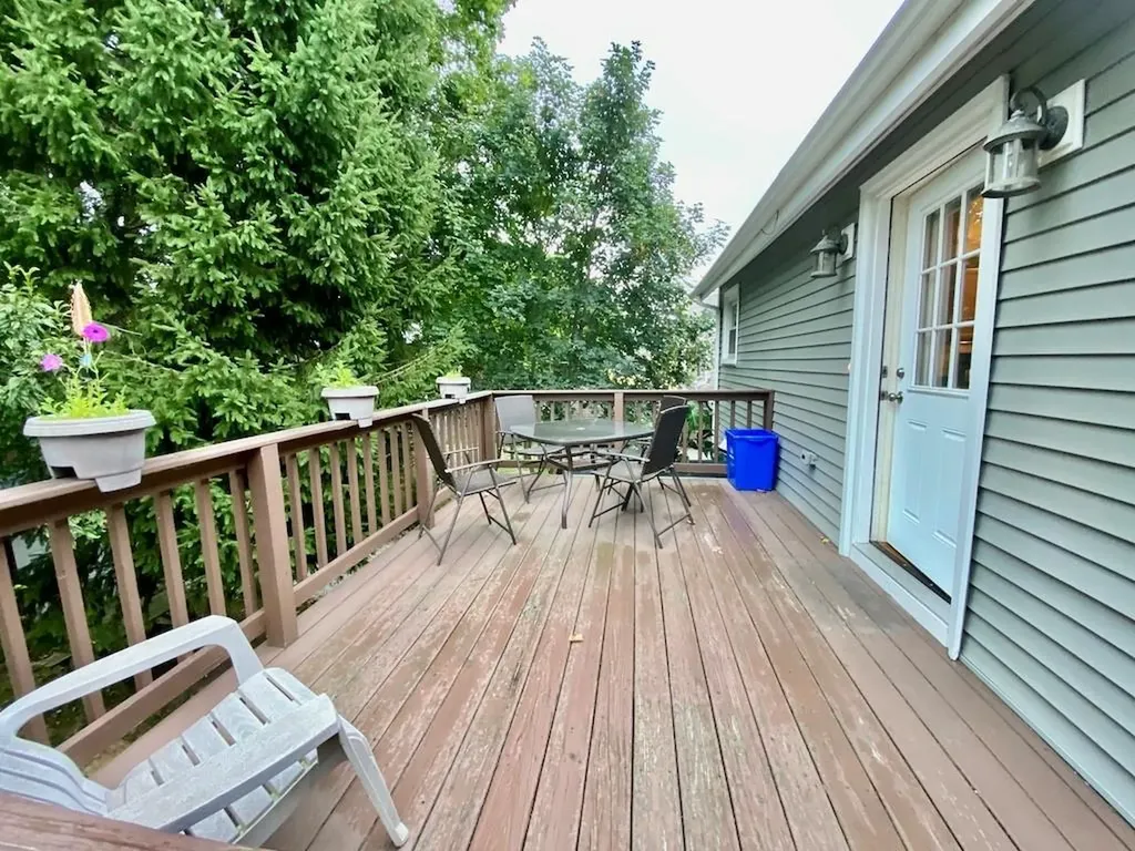 61 Callender Avenue Newport RI 02840