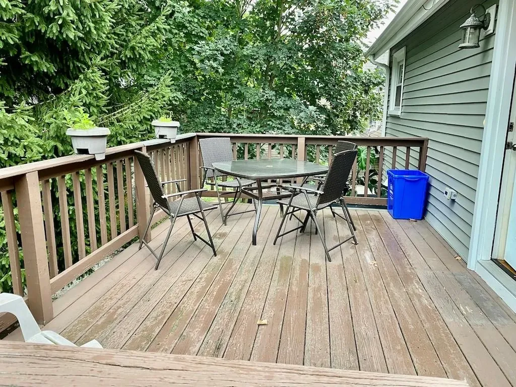 61 Callender Avenue Newport RI 02840