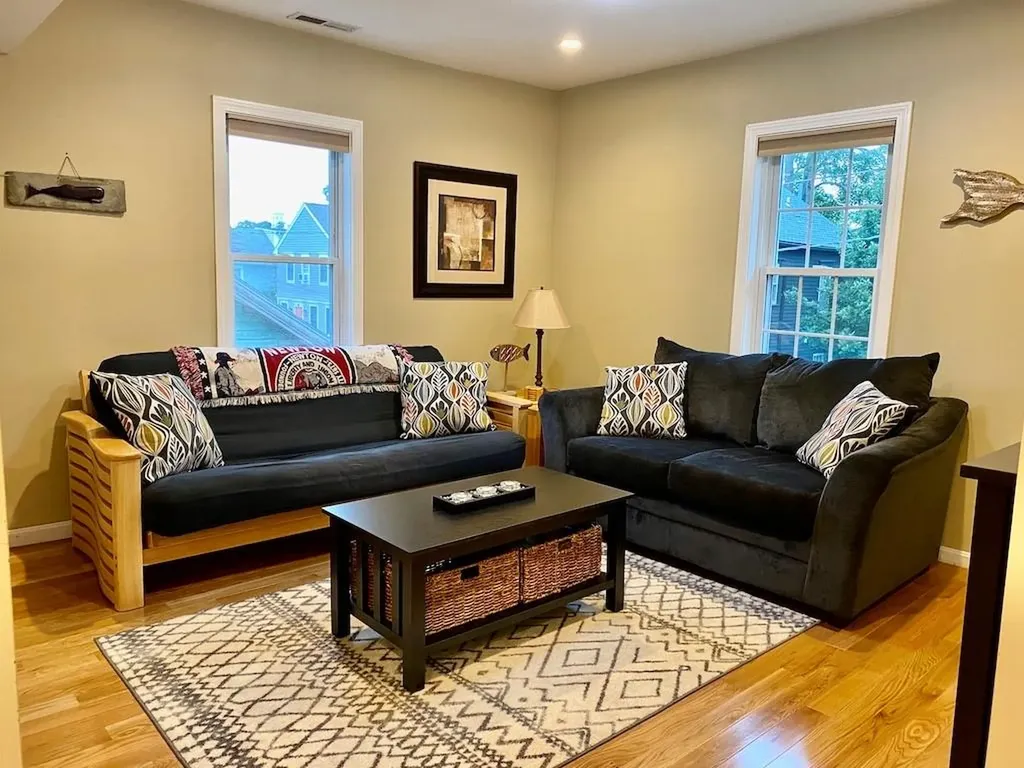 61 Callender Avenue Newport RI 02840