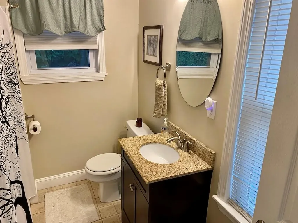 61 Callender Avenue Newport RI 02840