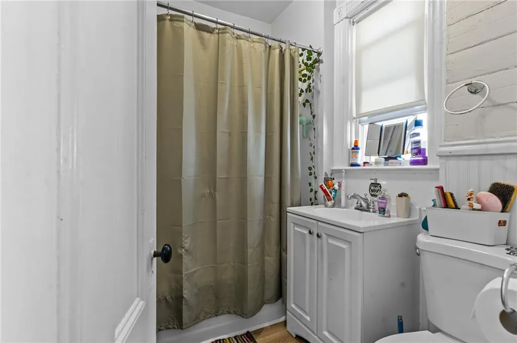 16 Ruggles Street Providence RI 02908
