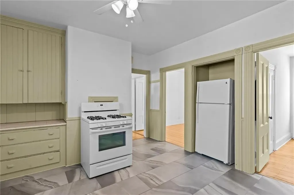 16 Ruggles Street Providence RI 02908