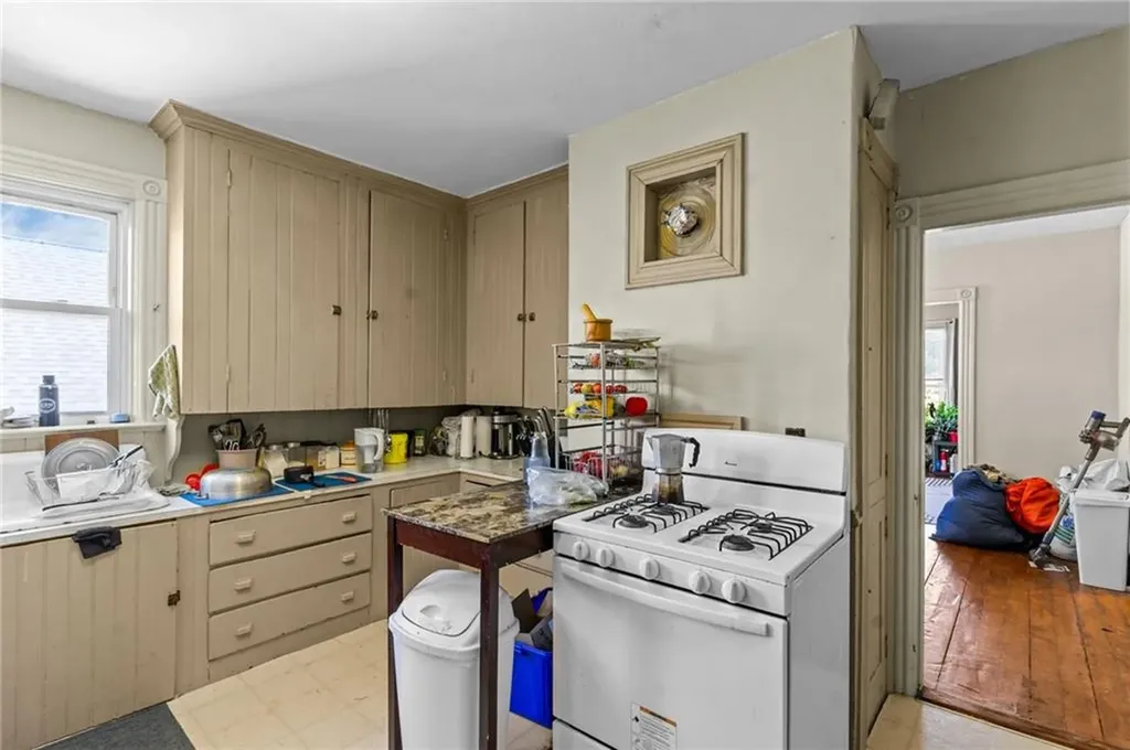 16 Ruggles Street Providence RI 02908