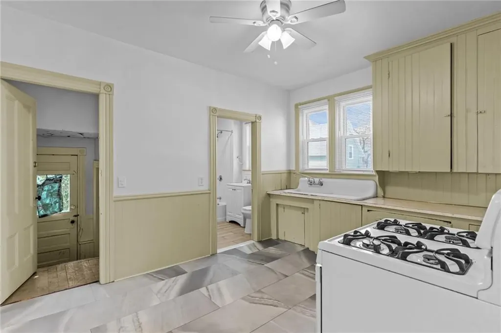 16 Ruggles Street Providence RI 02908