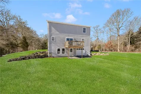 502 Southlake Road Tiverton RI 02878