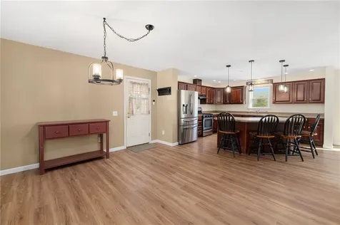 502 Southlake Road Tiverton RI 02878