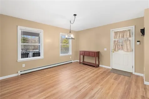 502 Southlake Road Tiverton RI 02878