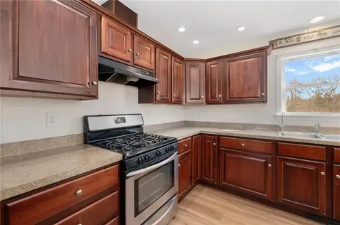 502 Southlake Road Tiverton RI 02878