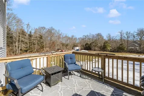 502 Southlake Road Tiverton RI 02878