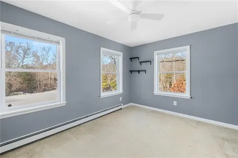 502 Southlake Road Tiverton RI 02878