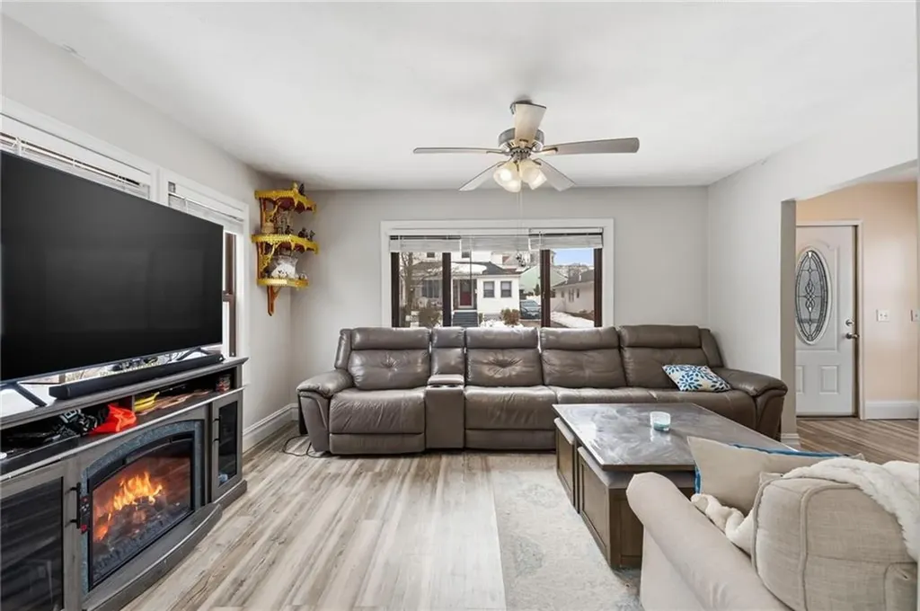 62 Browne Street Cranston RI 02920