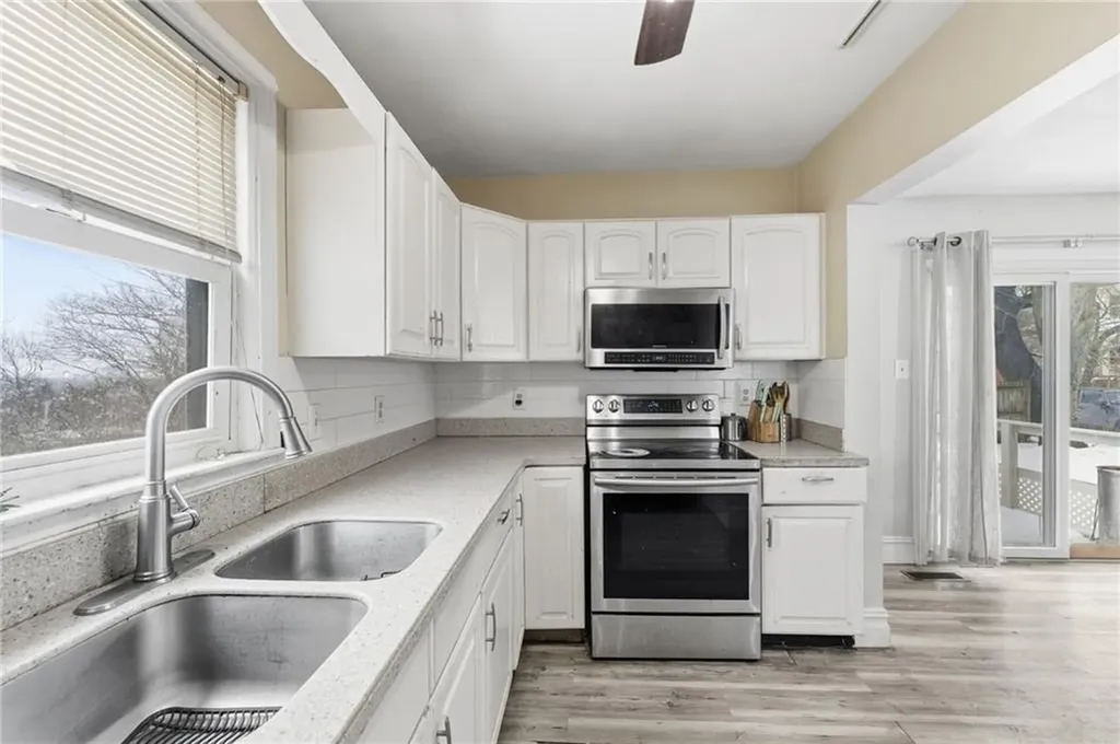 62 Browne Street Cranston RI 02920