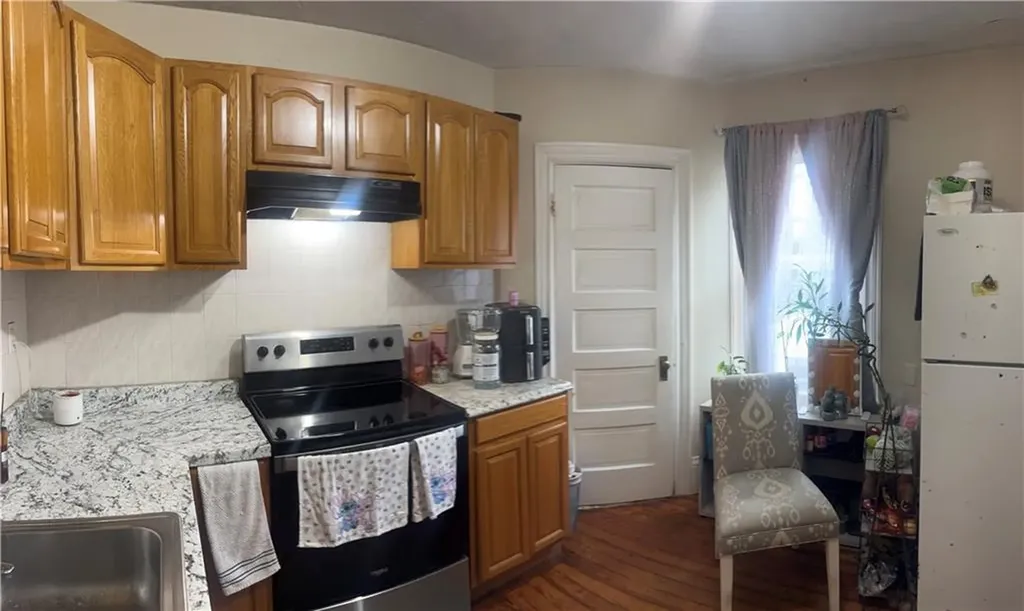 30 Bridgham Street Providence RI 02907