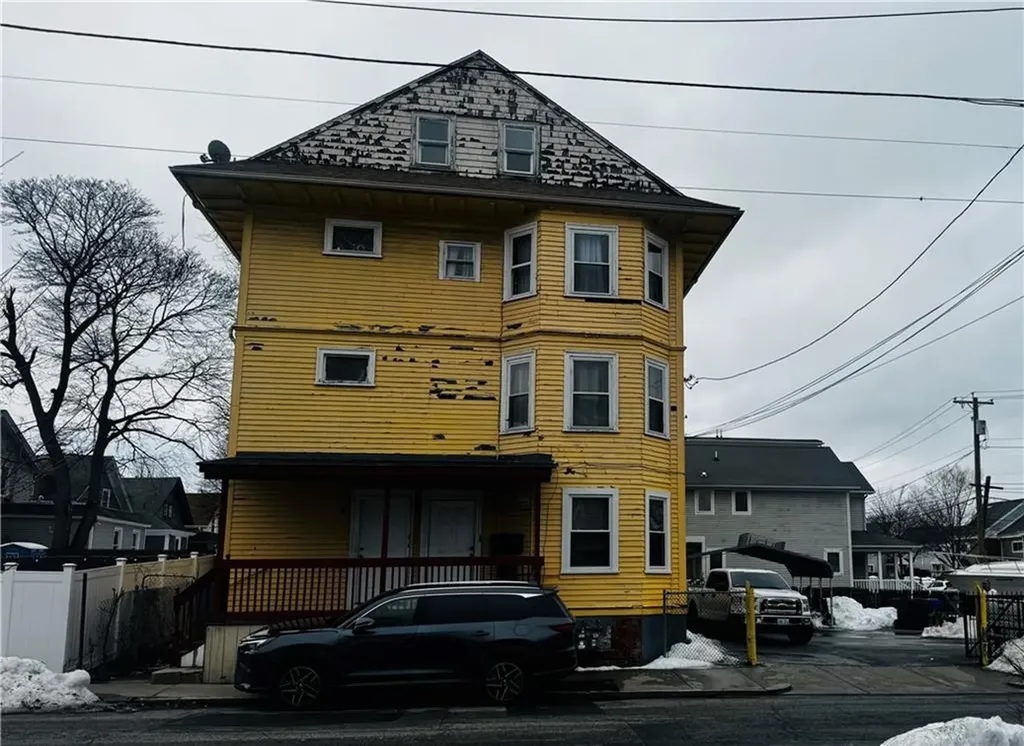 30 Bridgham Street Providence RI 02907