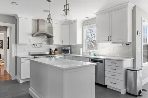 24 Hyland Avenue East Greenwich RI 02818