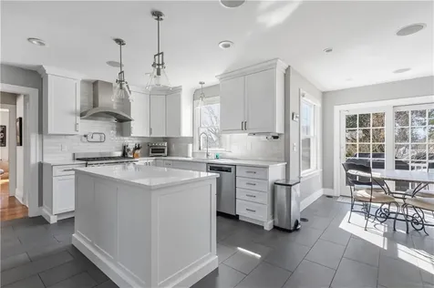 24 Hyland Avenue East Greenwich RI 02818