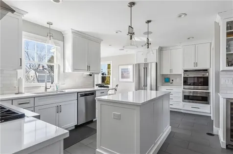 24 Hyland Avenue East Greenwich RI 02818