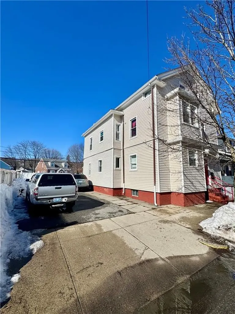 166 Lowell Avenue Providence RI 02909