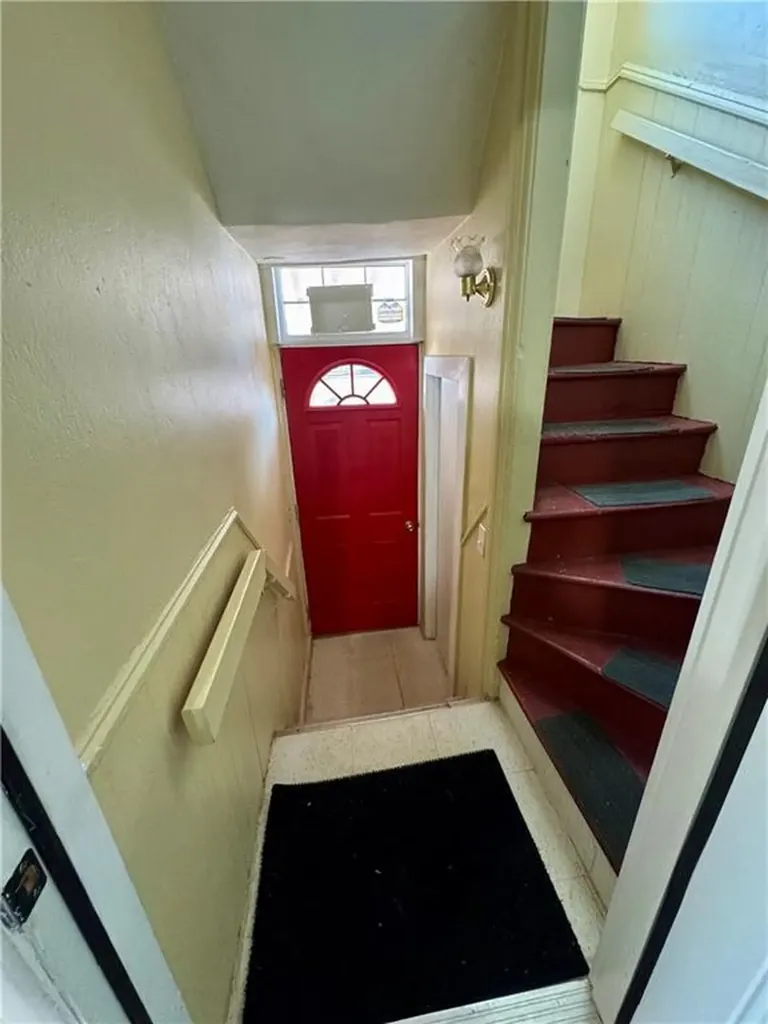 166 Lowell Avenue Providence RI 02909