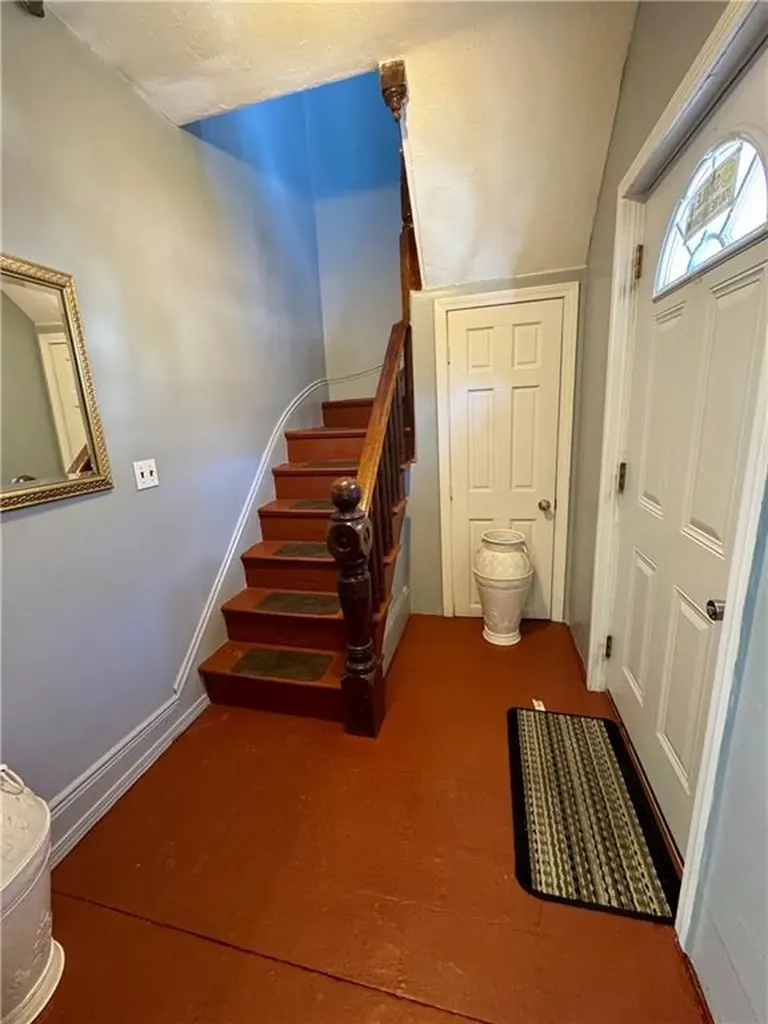 166 Lowell Avenue Providence RI 02909