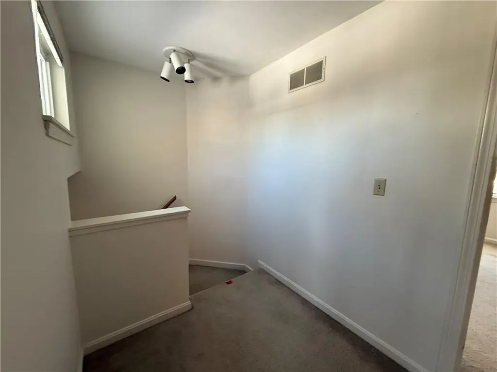 351 New London Avenue Warwick RI 02886