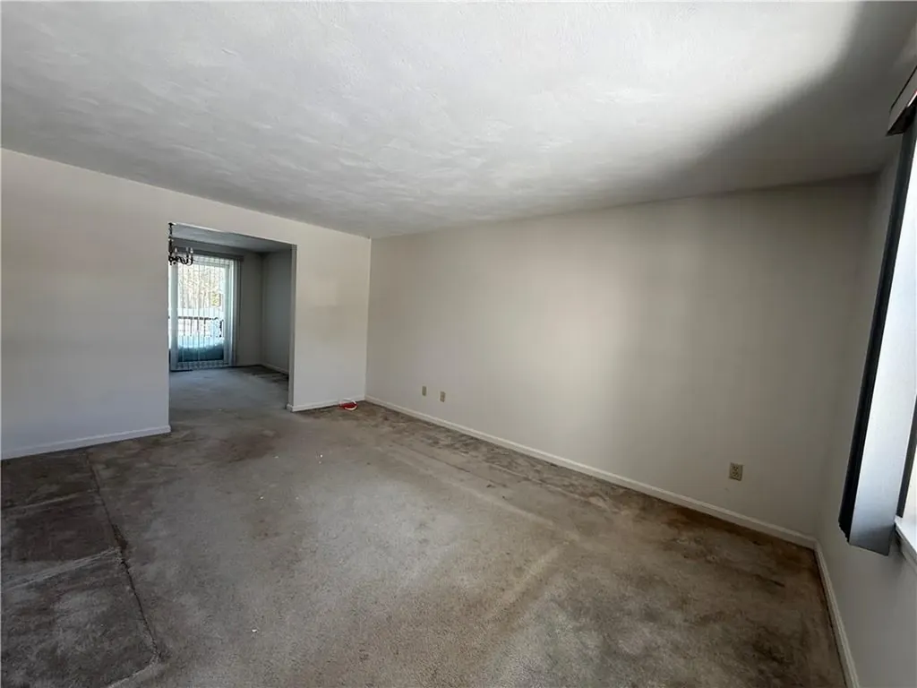 351 New London Avenue Warwick RI 02886