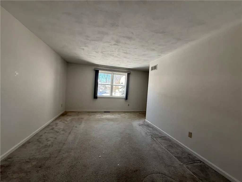 351 New London Avenue Warwick RI 02886