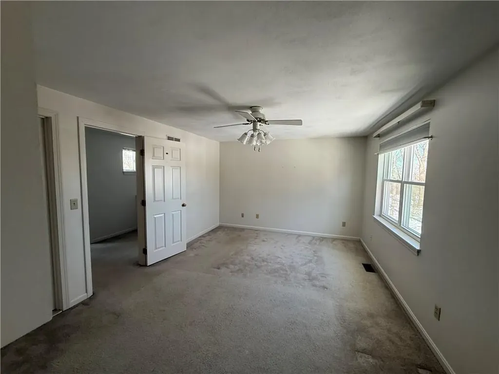 351 New London Avenue Warwick RI 02886