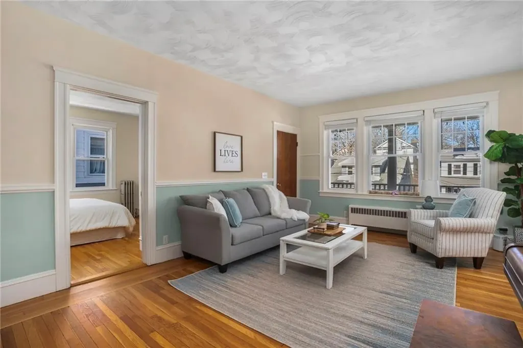 71 73 Savoy Street Providence RI 02906