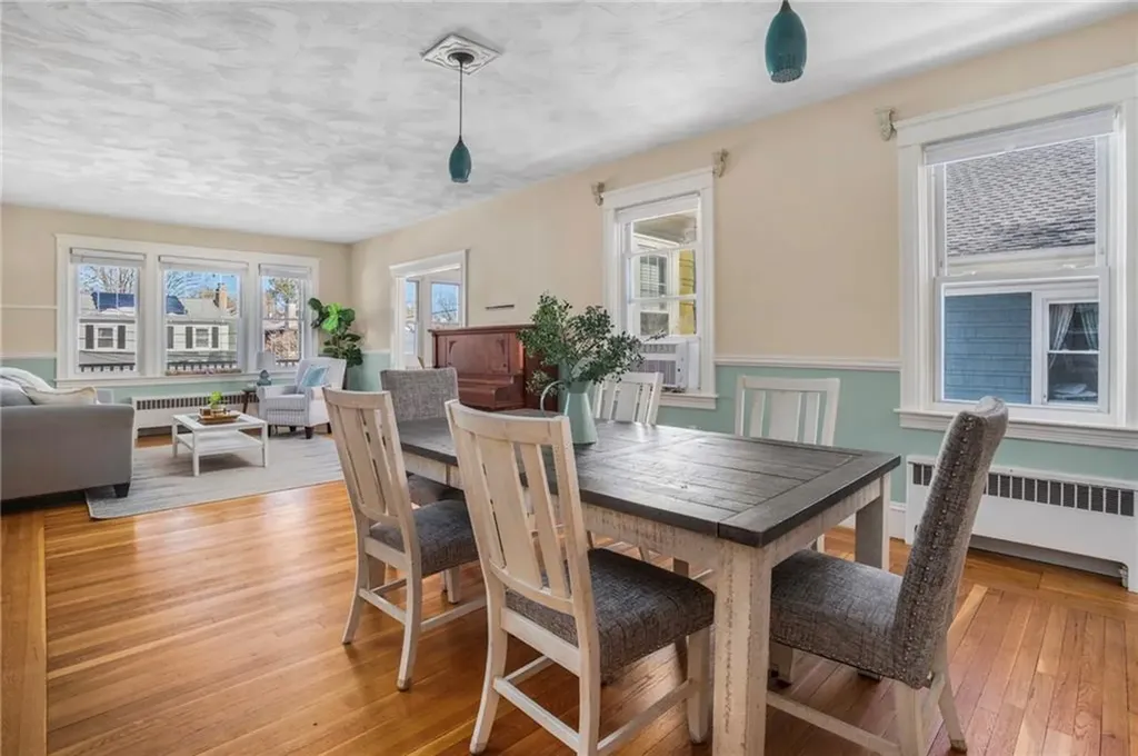 71 73 Savoy Street Providence RI 02906