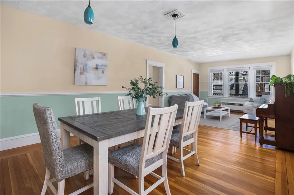 71 73 Savoy Street Providence RI 02906