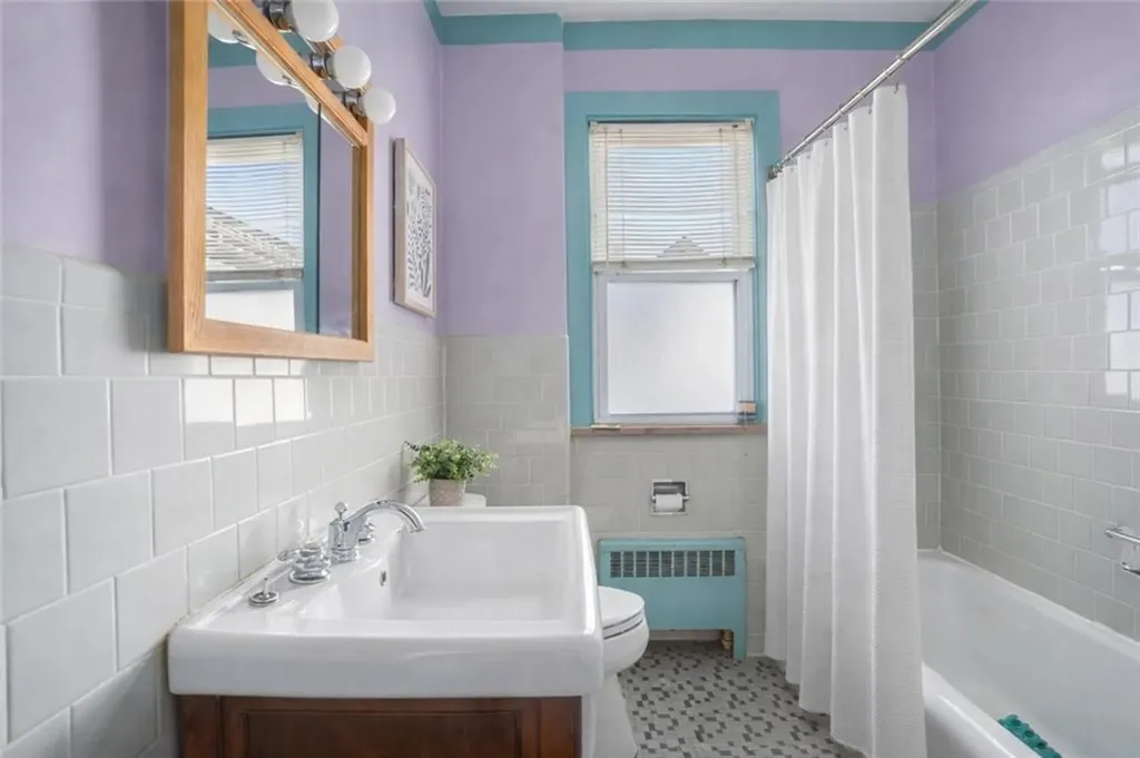 71 73 Savoy Street Providence RI 02906
