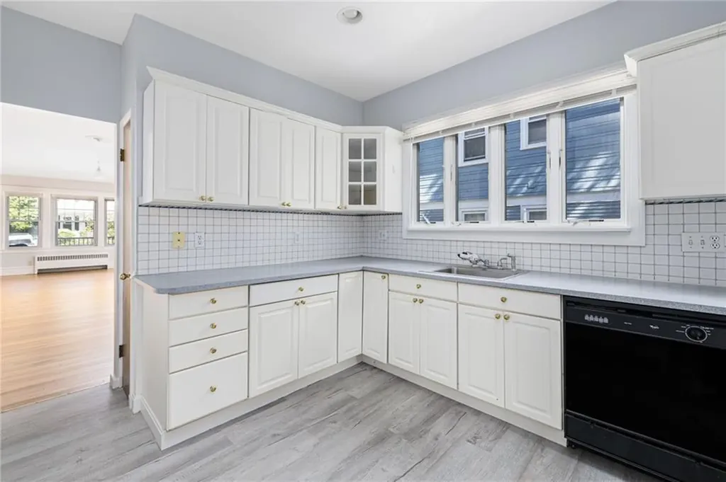 71 73 Savoy Street Providence RI 02906