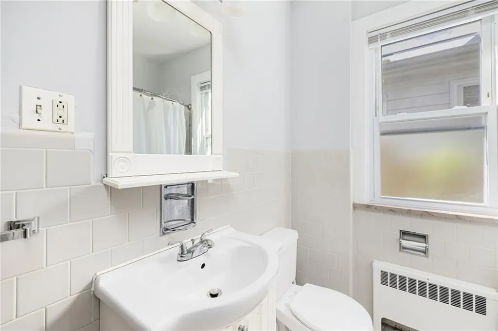 71 73 Savoy Street Providence RI 02906