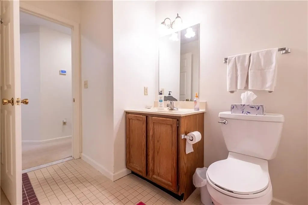 3524 West Shore Road Warwick RI 02886