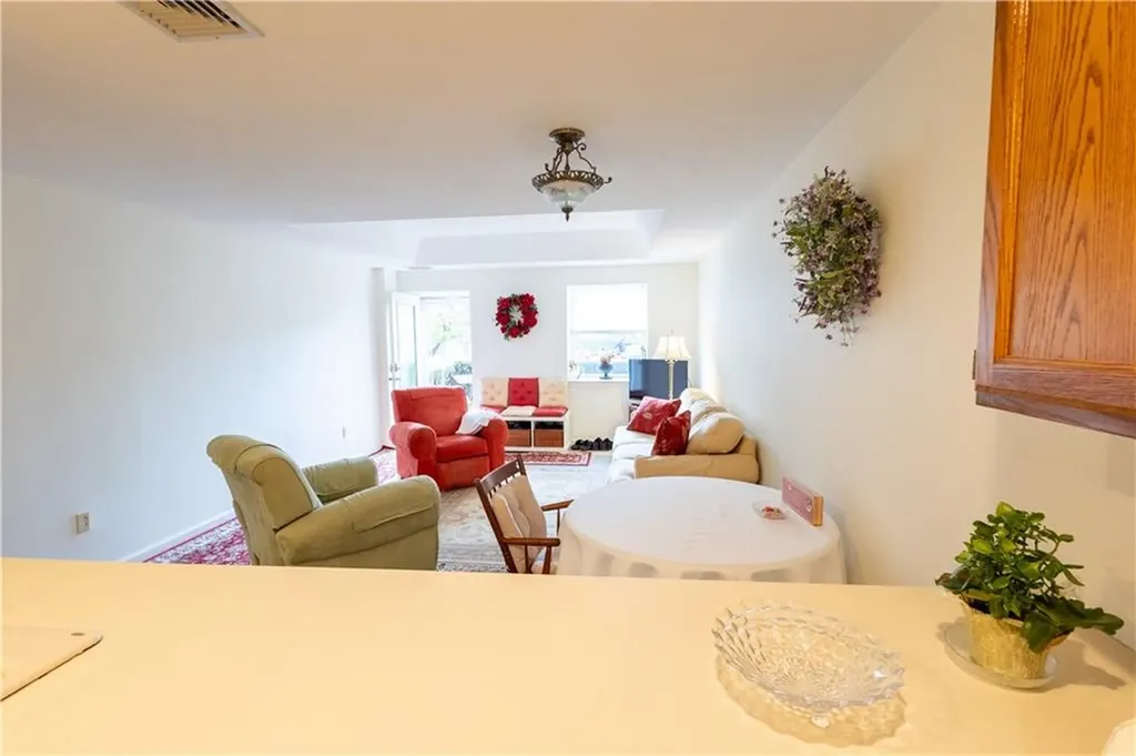 3524 West Shore Road Warwick RI 02886