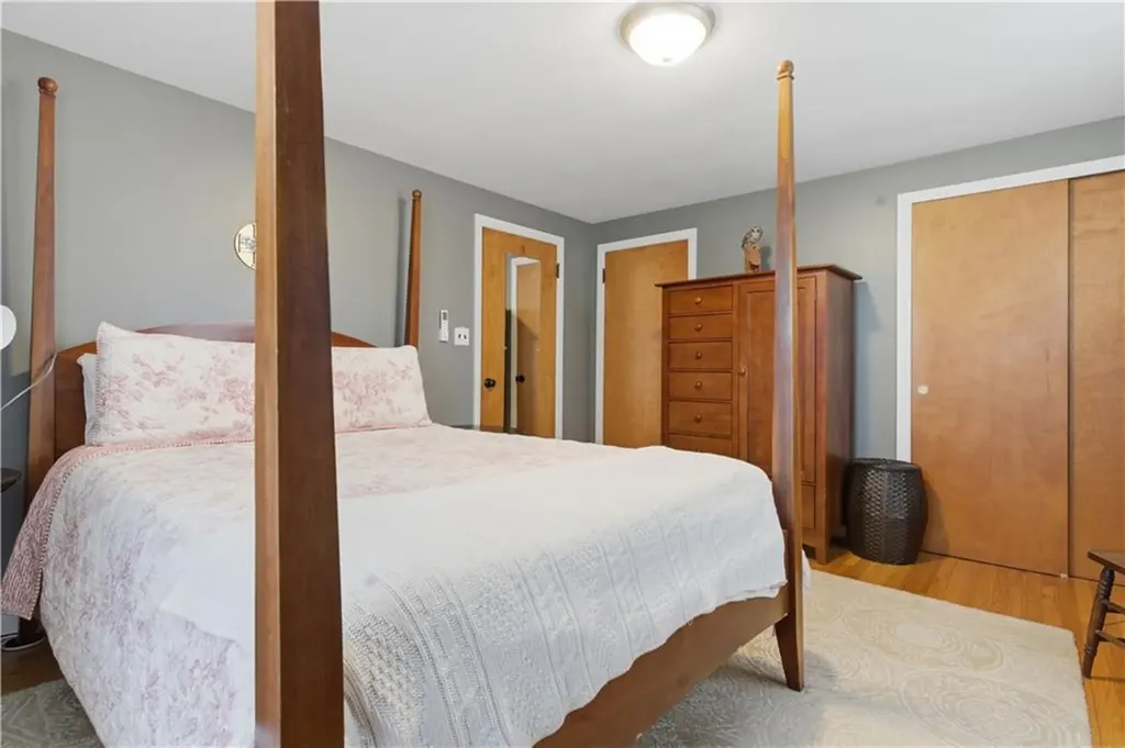 14 Clara Road Tiverton RI 02878