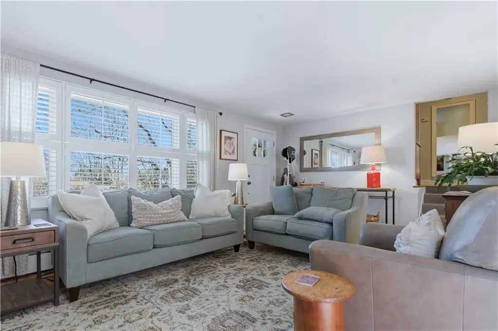 14 Clara Road Tiverton RI 02878