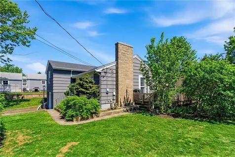 14 Clara Road Tiverton RI 02878